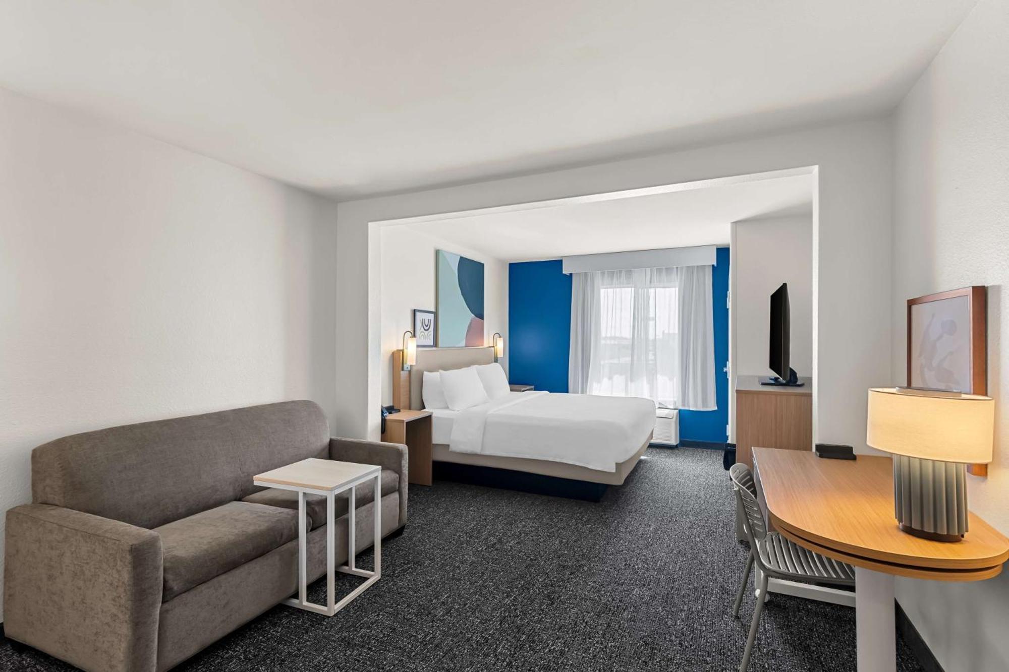 Spark By Hilton Killeen Luaran gambar