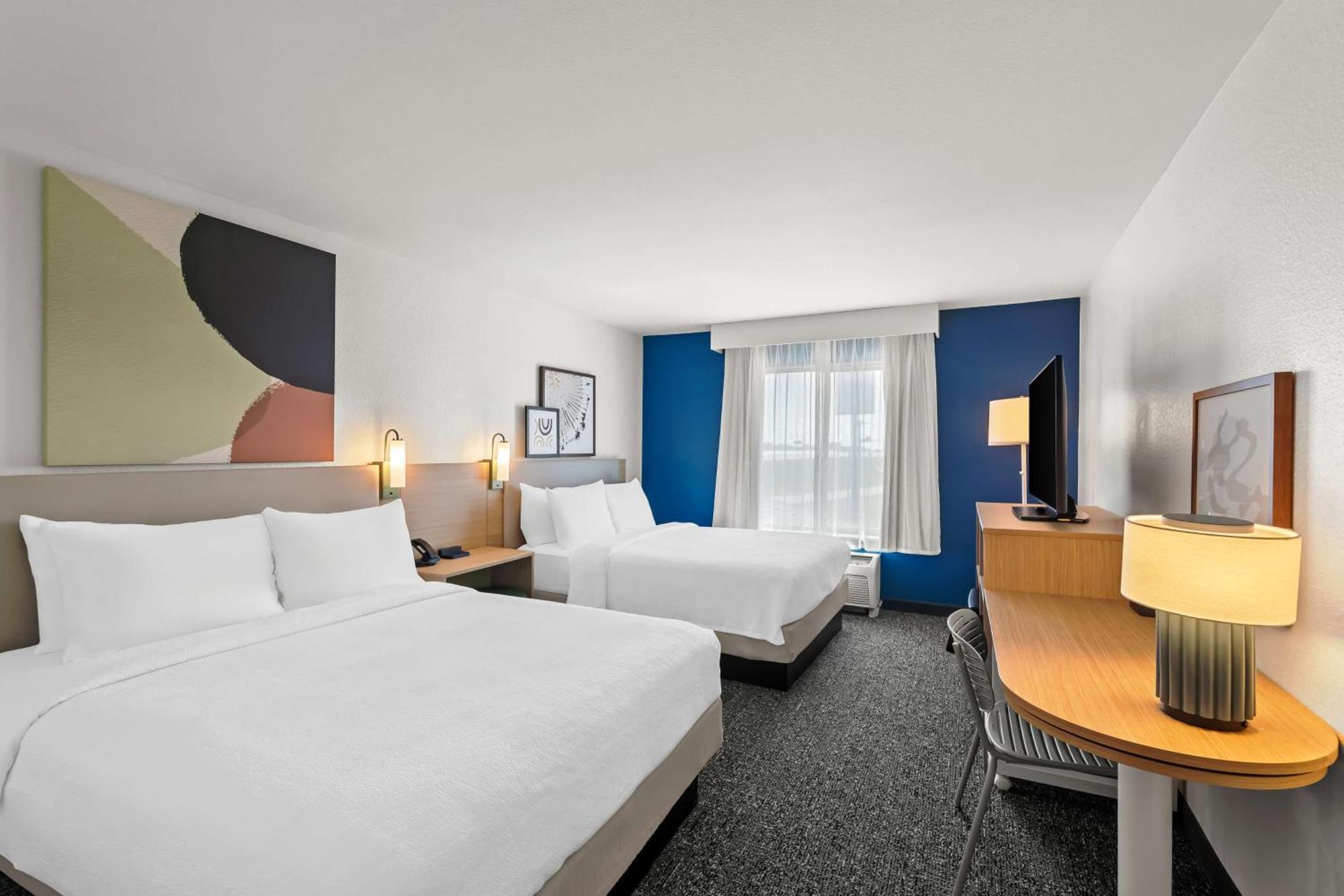 Spark By Hilton Killeen Luaran gambar